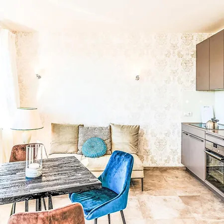 Apartment Casa Di Isabel By Interhome